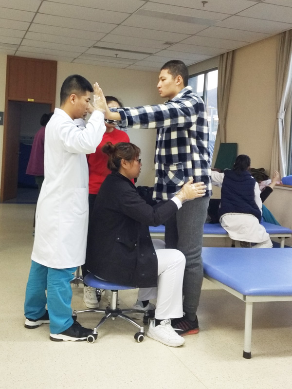 康复中.jpg 康复中.jpg